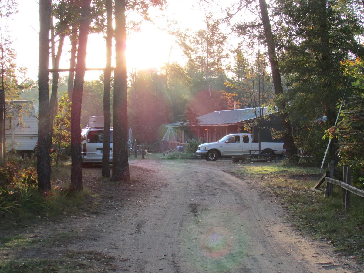 Best Bear Lodge & Campground Irons Exterior foto